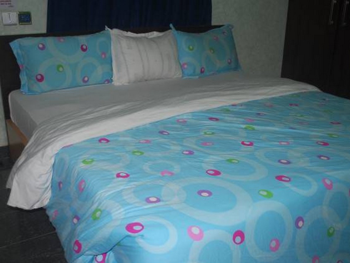 1st Point Hotel and Suites Over view