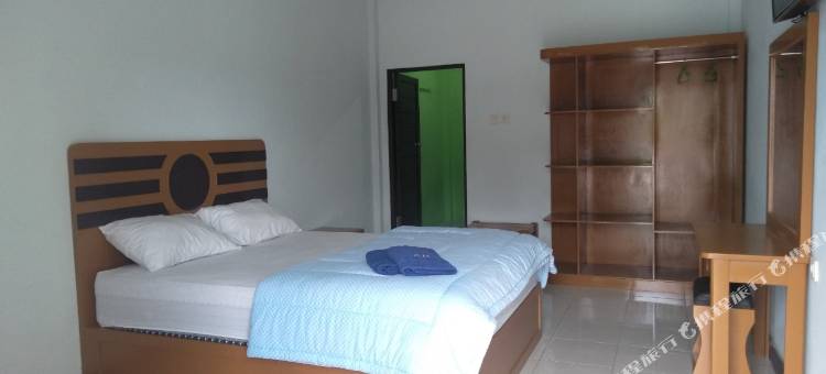 O酒店彭多克普蒂莎蒂卡伊斯兰旅馆靠近朱马特市场阿鲁阿鲁(Hotel O Pondok Puti Sartika SyariahNearPasar Jum'at Aluh Aluh)图片