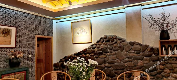 隆德锦瑟客栈图片