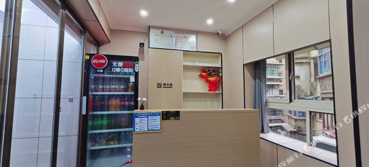 逸加酒店(重庆解放碑七星岗地铁站店)图片