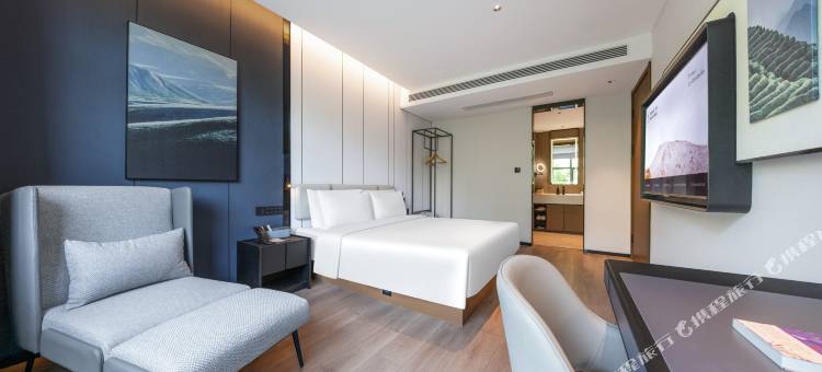 合肥淮河路步行街市府广场亚朵酒店图片