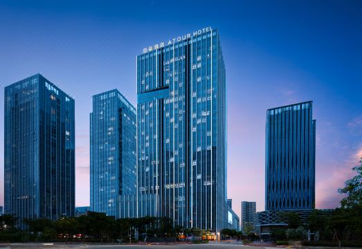 厦门五缘湾万达广场亚朵酒店外景图