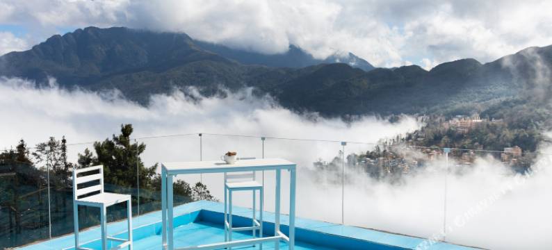 元阳流云阁客栈(多依树景区店)图片