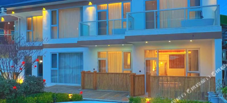 浮予·温泉Villa观景民宿(海螺沟店)图片