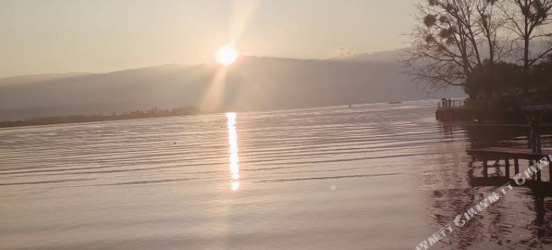 西昌柒贤客栈(湿地公园店)图片