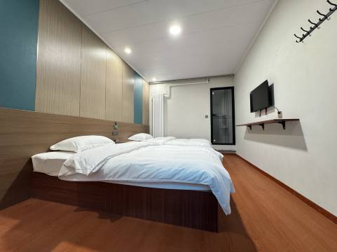 美居酒店(兰州西关十字地铁站店)