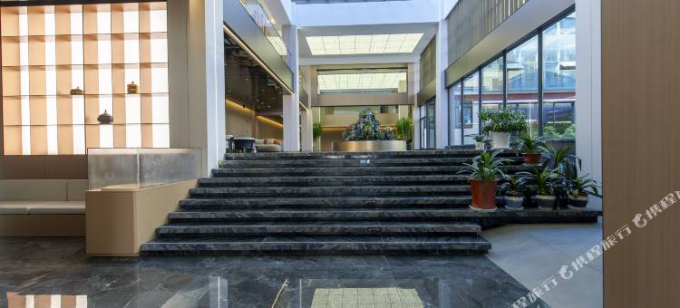 迎宾楼大酒店(318国道巴塘县政府店)图片