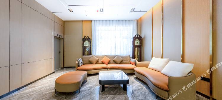 格尔木枫锦酒店(盐湖广场店)图片