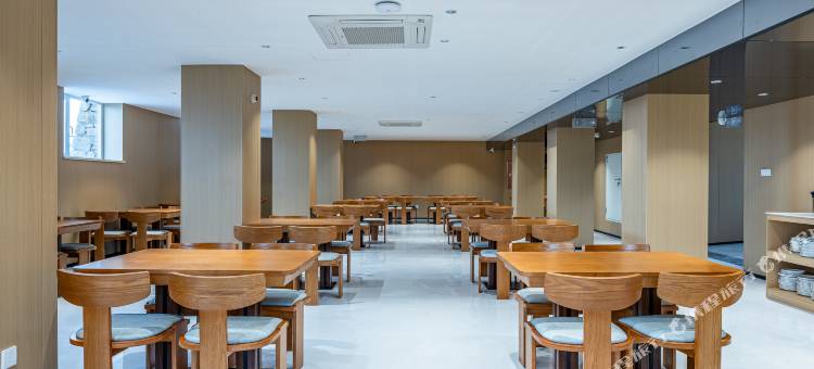 东方漫湖酒店(西霞口动物园店)图片