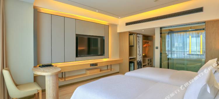 鞍山四海大酒店(鞍山火车站店)图片