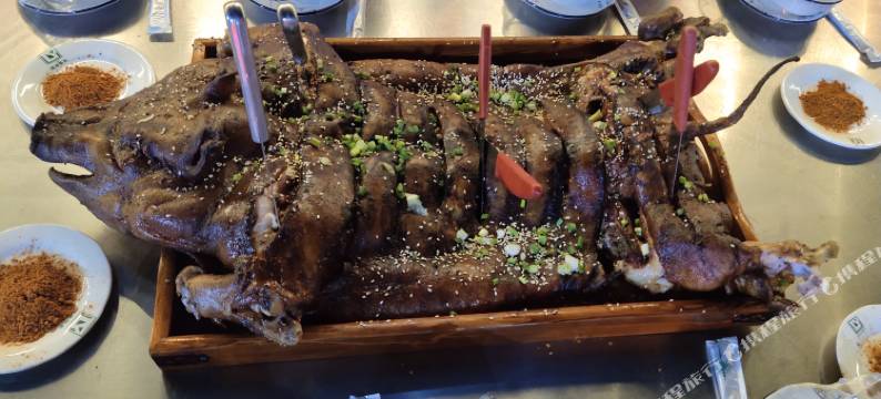 雷波马湖马老五度假村图片