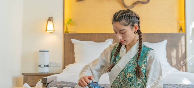 拉萨岩庐别院(布达拉宫店)图片