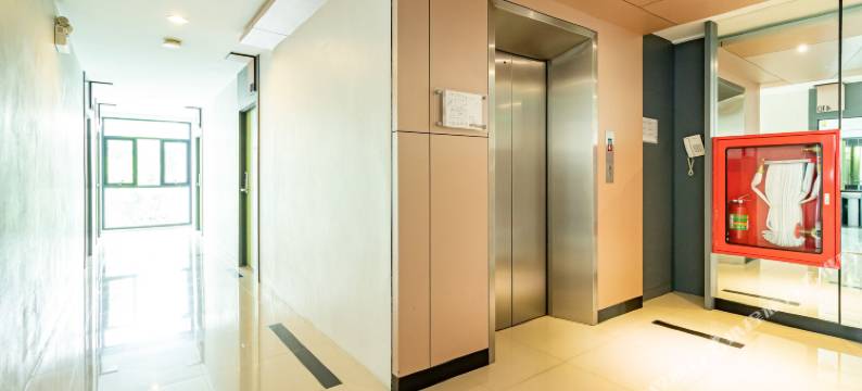 通曼尼公寓酒店(Thongmanee Hotel)图片
