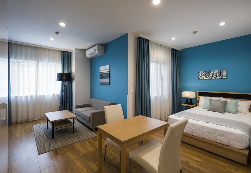 Roygent Parks Hanoi Hotel Overview