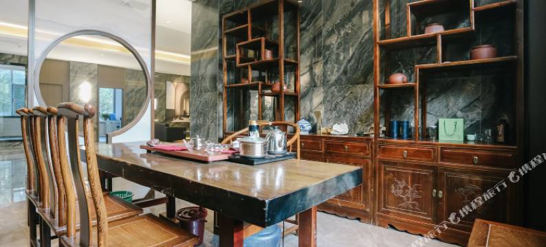 鑫霖酒店(郑州中州大道七里河地铁站店)图片