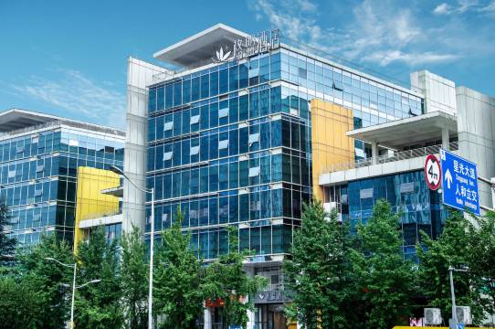 格盟酒店(重庆财富中心幸福广场光电园轻轨站店)