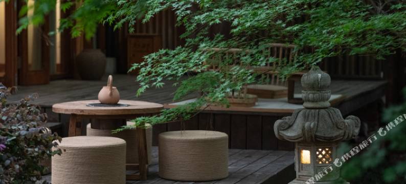 昆明千寻墨问温泉SPA民宿图片