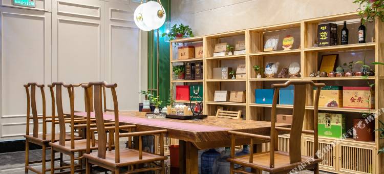澜景酒店(襄阳二汽基地悦活荟店)图片