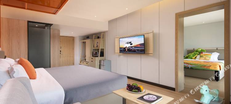 Smart·斯玛特空中酒店(自贡华商国际城南湖体育中心店)图片