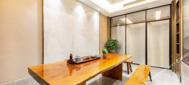 港都酒店(义乌中心医院南山公园店)图片