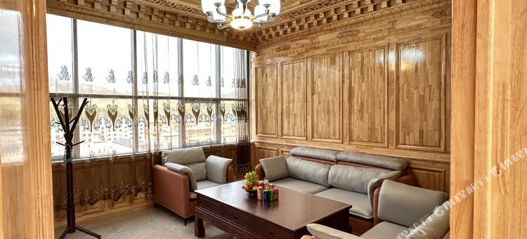 碌曲诺沛尔酒店图片