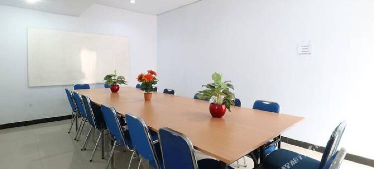 OYO 92656查蒂公寓普洛加东(OYO 92656 Jati Residence Pulo Gadung)图片