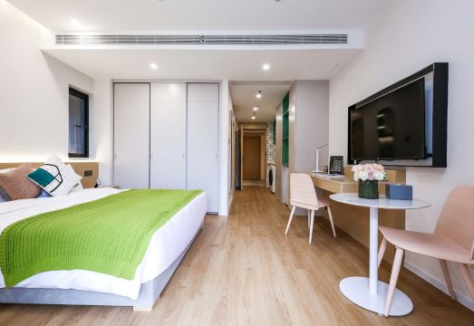 Adoor Suites Shenzhen (SANY Cloud City) Hotel Overview