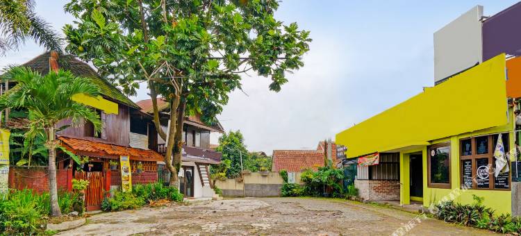 超级OYO首都O91810巴勒巴特2号酒店(Super OYO Capital O 91810 Hotel Balebat 2)图片