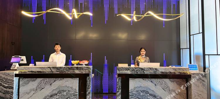 智涵欢朋酒店(喀什民族特色美食街国际会展中心店)图片