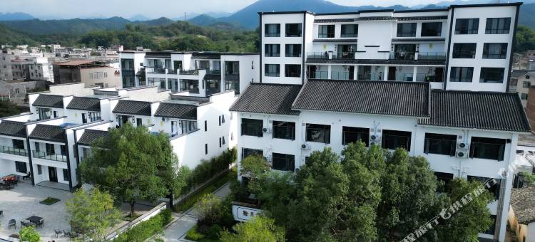 拾月湾温泉(河源东源黄村镇店)图片