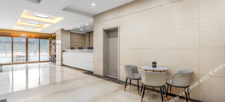 如家驿居酒店(太原长风街平阳路店)图片