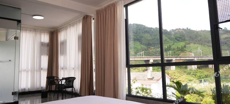 宿言民宿(阳朔高铁站店)图片