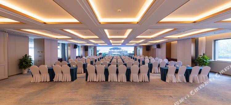 济南黄河宾馆(千佛山舜耕国际会展中心店)图片