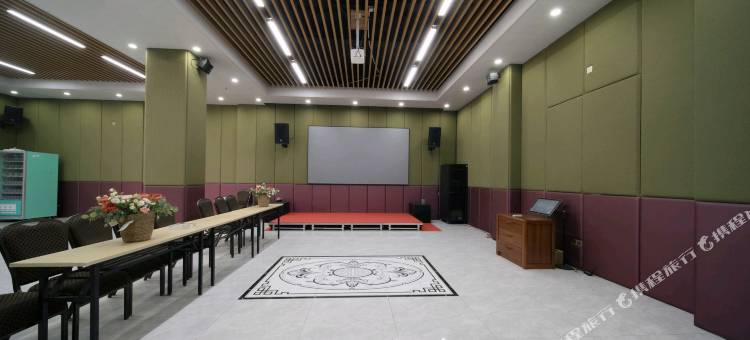 途客轻居酒店(上海野生动物园店)图片