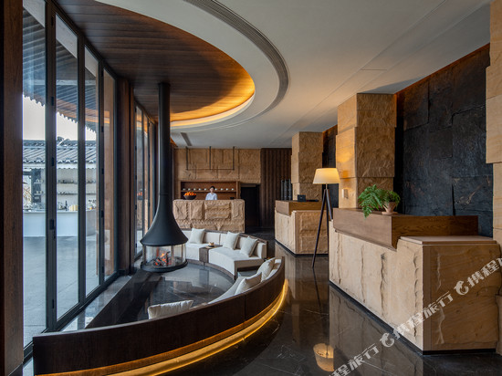 介山·云庭度假观景酒店(西江千户苗寨观景台店)