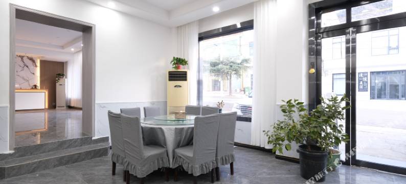 问顶·览岳民宿(华阴华山店)图片