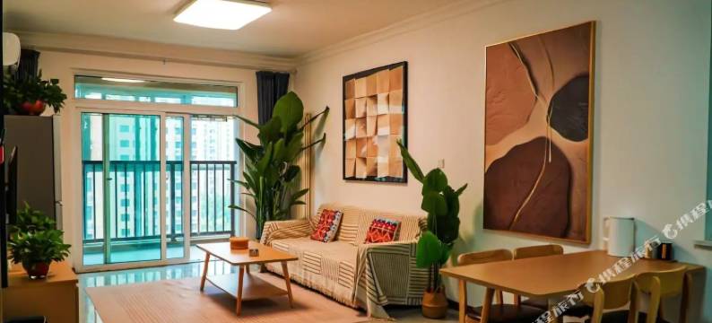 屋上月白民宿(郑州火车站二七广场店)图片