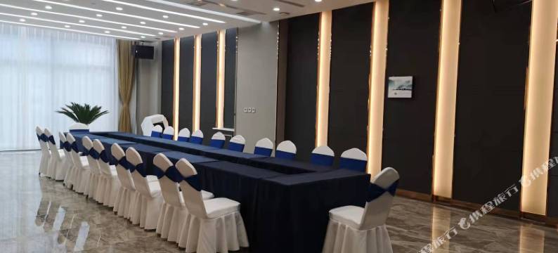 途客轻居酒店(承德鼎盛王朝文化产业园店)图片