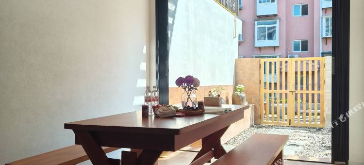 璞岸·Family极简轻奢私墅(山东工商学院店)图片