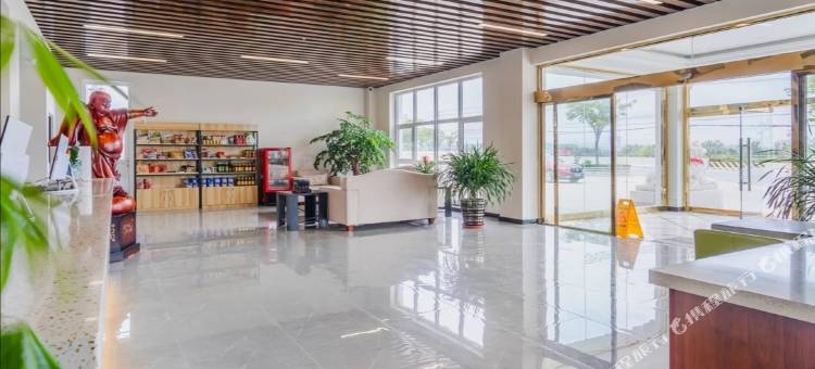 都市118精选酒店(青岛仰口海水浴场店)图片