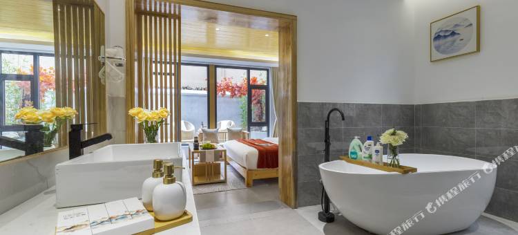 山水云涧CHILL LUXURIOUS INN 富氧轻奢民宿(独克宗古城店)图片