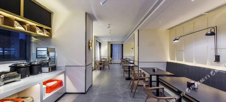 城市便捷酒店(重庆南坪工商大学轻轨站店)图片