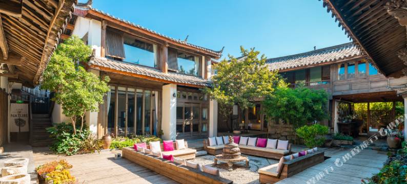 无尔山下｜金山映雪·雾漫泳池花园度假美宿图片