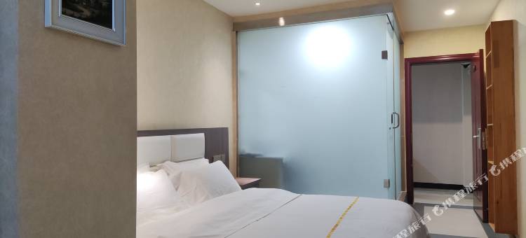 如家派柏云酒店(阜康老汽车站店)图片