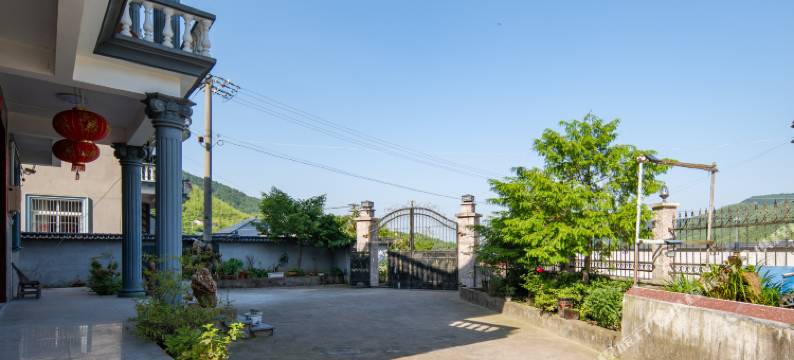 莫干山百龙山庄图片