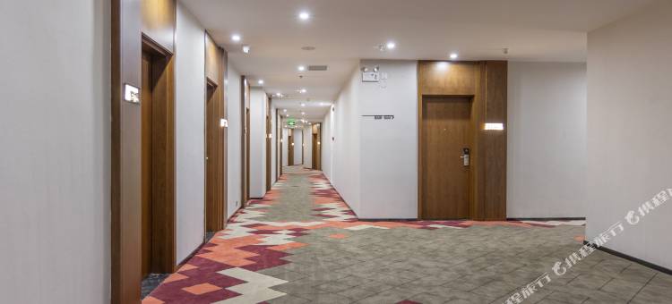 柏曼酒店(桂林火车站万象城店)图片