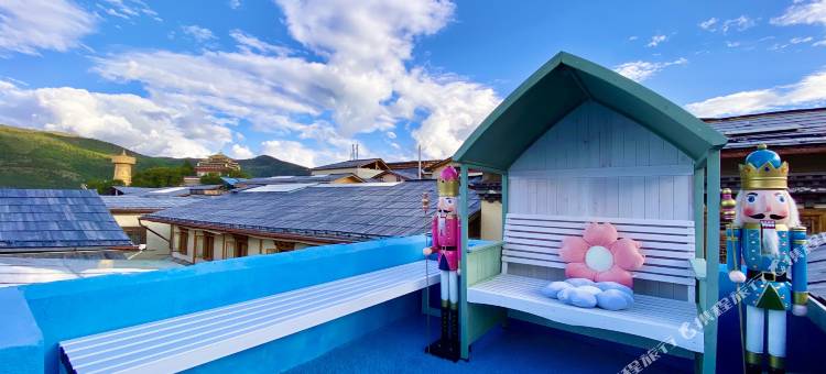 香格里拉横竖撇捺WOODEN HOTEL客栈(独克宗古城店)图片