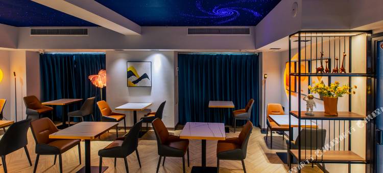 鹿小鹿酒店(新乡高铁东站店)图片