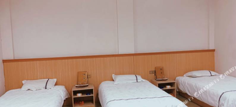 万家安民宿(平南雄森动物大世界店)图片