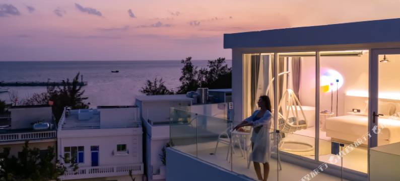 三亚星野•悬浮泳池海景设计民宿图片